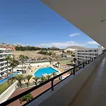 Cozy Ocean And La Gomera View