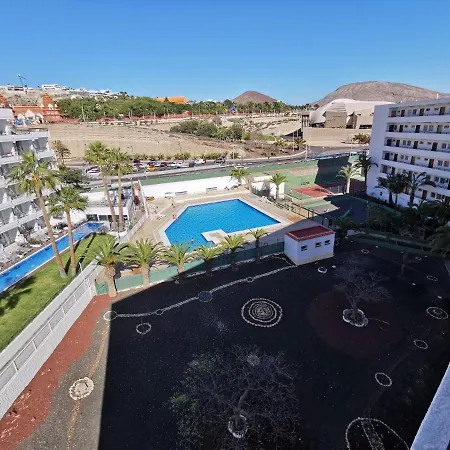 Cozy Ocean And La Gomera View * Playa de las Americas (Tenerife)