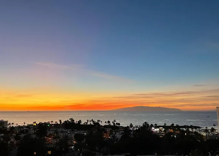 Cozy Ocean And La Gomera View Apartment