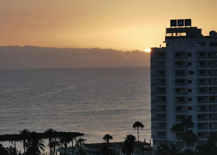 Cozy Ocean And La Gomera View * Playa de las Americas (Tenerife)